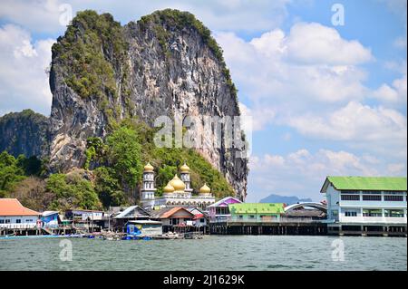 Koh Panyee Floating Village, berühmtes muslimisches Dorf in der Phang Nga Bucht Stockfoto