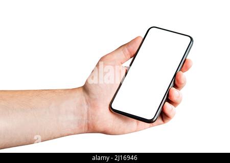 Telefon in der Hand, weißer Hintergrund. Mann mit isoliertem Mobiltelefon. Leerer Bildschirm für Modell oder Anwendung. Leere Anzeige für App-Design. Stockfoto