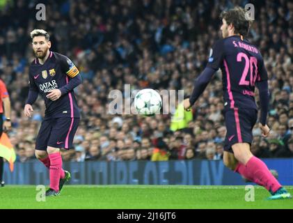 MANCHESTER, ENGLAND - 1. NOVEMBER 2016: Lionel Messi aus Barcelona im Rahmen des UEFA Champions League-Spiel der Gruppe C zwischen Manchester City und dem FC Barcelona im City of Manchester Stadium. Copyright: Cosmin Iftode/Picstaff Stockfoto