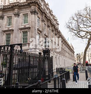 Ecke Downing Street und Whitehall in London, England, Großbritannien Stockfoto