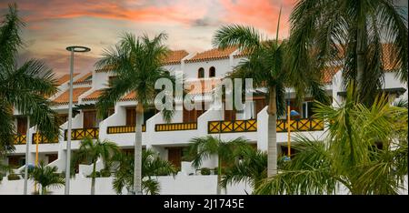 Ferienwohnungen im typisch kanarischen Stil auf Teneriffa Stockfoto