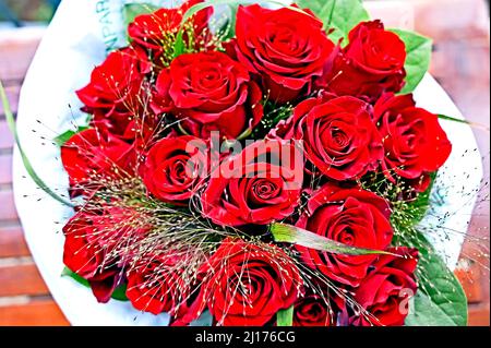 Strauß roter Rosen; Strauß roter Rosen Stockfoto