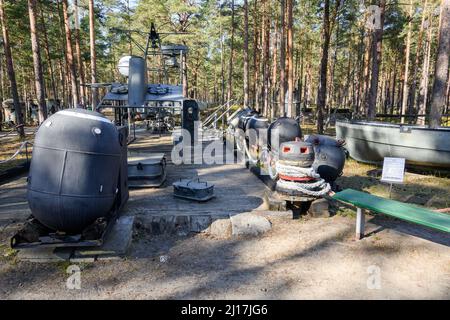 Hel, Polen - 20. März 2022: Das militärische Freilichtmuseum. Das Coastal Defense Museum in Hel Stockfoto