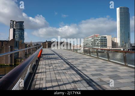 Belfast, Großbritannien – 21. Februar 2022: Das Lagan Weir in Belfast Nordirland. Stockfoto