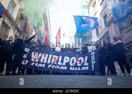 Rom, Italien. 23. März 2022. Demonstration der Arbeiter des Whirlpoolwerks in Neapel in Rom, seit Oktober 2021 geschlossen (Foto: © Matteo Nardone/Pacific Press via ZUMA Press Wire) Stockfoto