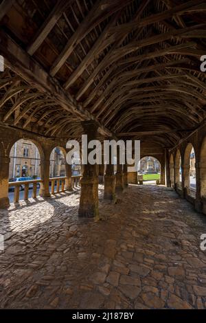 Das Innere der historischen Markthalle in Chipping Campden, Gloucestershire, England Stockfoto