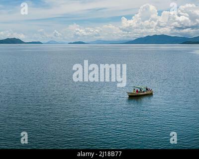 Schöner Blick auf den San Lucas Nationalpark Pier - Kirche und Ruinen - in Costa Rica Stockfoto