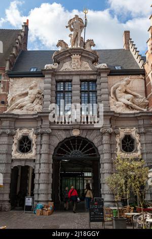 Eine vertikale Aufnahme der typischen flämischen Häuser von Gent, Belgien Stockfoto