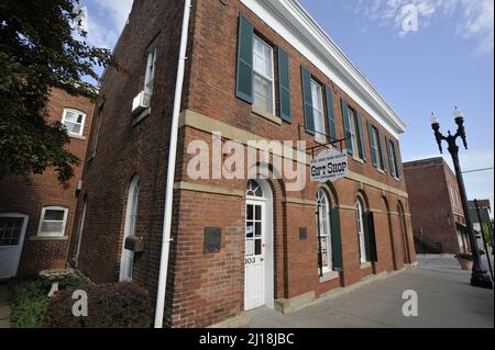 Eine Nahaufnahme des Jesse James Bank Museums in Liberty, Missouri Stockfoto