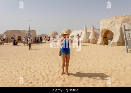 NAFTAH, TUNESIEN - 23. JULI 2018: Star Wars-Drehort im tunesischen Filmset 1977, Tozeur Sahara, Afrika Stockfoto