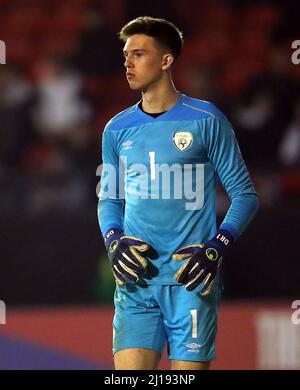 Der Torwart der Republik Irland Daniel Rose beim UEFA-Spiel der U-19-Fußball-Europameisterschaft im Qualifying Elite Round 2022 im Banks's Stadium, Walsall. Bilddatum: Mittwoch, 23. März 2022. Stockfoto