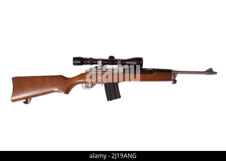 Vintage halbautomatisches Gewehr mit Scope und Magazin isoliert auf weißem Hintergrund Stockfoto