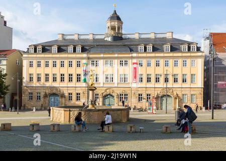 Marktplatz mit Stadtpalais und Marktbrunnen, Eisenach, Thüringen, Deutschland Stockfoto