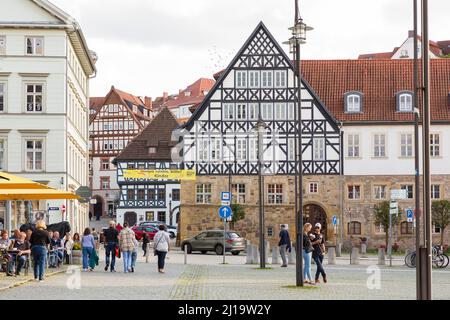 Creutznach Haus auf dem Marktplatz, Lutherhaus im Hintergrund, Eisenach, Thüringen, Deutschland Stockfoto