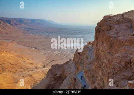 Die Wüste des Toten Meeres, vom Masada-Nationalpark, der Judäischen Wüste, Israel, dem Nahen Osten und Asien aus gesehen Stockfoto