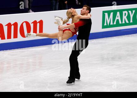 DIE US Alexa Scimeca-Knierim und Brandon Frazier treten am 23. März 2022 beim Kurzprogramm der beiden bei den ISU-Eiskunstlauf-Weltmeisterschaften in Montpellier, Südfrankreich, auf. Foto von Patrick Aventurier/ABACAPRESS.COM Stockfoto