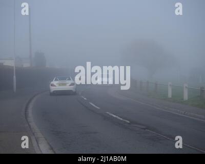 Sheerness, Kent, Großbritannien. 24. März 2022. UK Wetter: Starker Nebel in Sheerness, Kent heute Morgen. Kredit: James Bell/Alamy Live Nachrichten Stockfoto