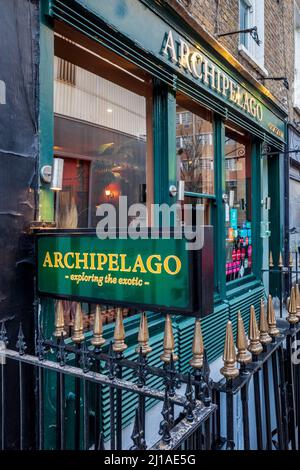 Archipel Restaurant Fitzrovia - Der Archipel ungewöhnliche Food Restaurant in der Cleveland Street, Westminster, London - exotisches Fleisch und Insekt Seiten Stockfoto