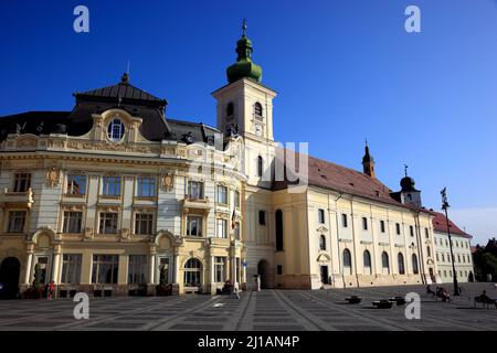 Rathaus, katholische Garnisonskirche, am Großen Ring, Piata Mare, Sibiu, Rumänien / Rathaus, Katholische Garnisonskirche, an der Großen Ringstraße, Pia Stockfoto