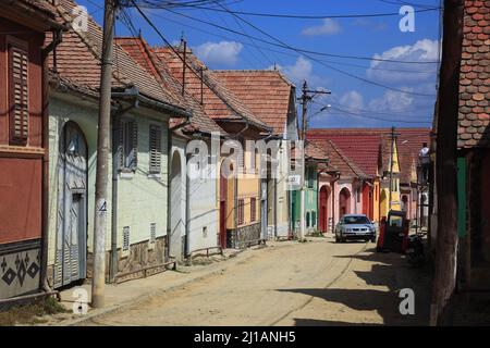 Typische siebenbürger Dorfstruktur, hier in Rasinari, Siebenbürgen, Rumänien / Typische siebenbürgische Dorfstruktur, hier in Rasinari, Siebenvan Stockfoto