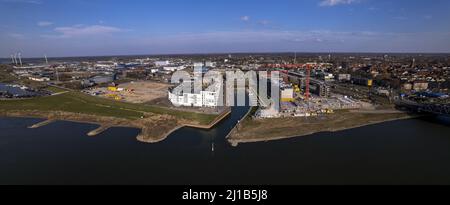 Weite 180-Grad-Luftpanoramabsicht auf den Erholungshafen und das Kade Zuid-Gehäuse Stockfoto