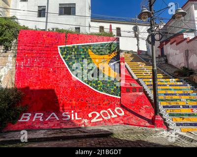 Die berühmte Treppe in Rio de Janeiro, dekoriert vom Künstler Jorge Selaro. März 17 2022. Stockfoto