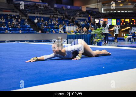 Davis, California USA März 19. 2022 UC Davis vs MOUNTAIN PACIFIC SPORTS FEDERATION DAVIS, CALIF. UNIVERSITY CREDIT UNION CENTER 2. of 5 (196,050) Stockfoto