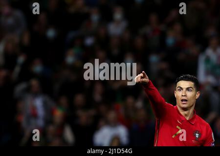 Porto, Portugal. 24. März 2022. Portugals Stürmer Cristiano Ronaldo reagiert am 24. März 2022 während des Fußballspiels zwischen Portugal und der Türkei im Dragao-Stadion in Porto, Portugal, bei der FIFA-WM-Qualifikation 2022. (Bild: © Pedro Fiuza/ZUMA Press Wire) Stockfoto