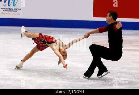 DIE US Alexa Scimeca-Knierim und Brandon Frazier treten am 23. März 2022 beim Kurzprogramm der beiden bei den ISU-Eiskunstlauf-Weltmeisterschaften in Montpellier, Südfrankreich, auf.Foto von Patrick Aventurier/ABACAPRESS.COM Stockfoto