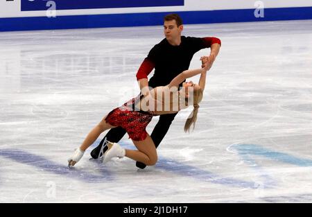 DIE US Alexa Scimeca-Knierim und Brandon Frazier treten am 23. März 2022 beim Kurzprogramm der beiden bei den ISU-Eiskunstlauf-Weltmeisterschaften in Montpellier, Südfrankreich, auf.Foto von Patrick Aventurier/ABACAPRESS.COM Stockfoto