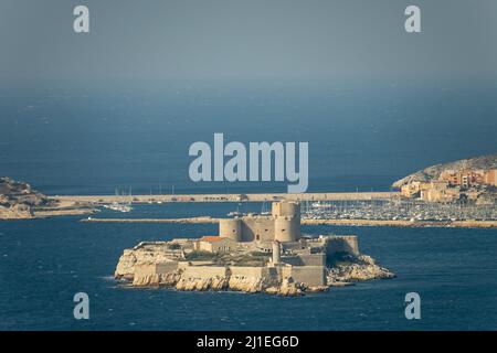 Chateau d'If, Festung und ehemaliges Gefängnis auf der le d'If, der kleinsten Insel des Frioul-Archipels in der Nähe von Marseille im Südosten Frankreichs Stockfoto