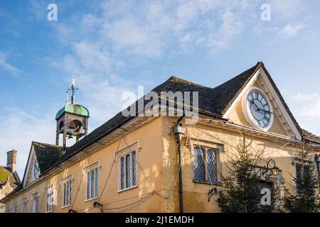 Grade 1 börsennotiertes Markthaus im Zentrum von Tetbury, Gloucestershire, Großbritannien Stockfoto