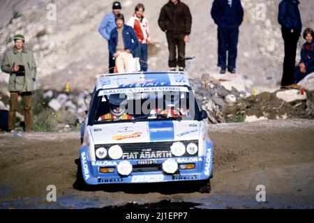 Markku Alen (FIN) Ilkka Kivimaki (FIN) Fiat 131 Abarth GR4 Fiat Auto 1. Position Stockfoto