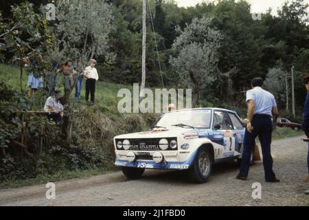 Markku Alen (FIN) Ilkka Kivimaki (FIN) Fiat 131 Abarth GR4 Fiat Auto Stockfoto