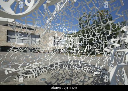 Skulptur Körper des Wissens, Jaume Plansa, 2010, an der Universität Campus Westend in Frankfurt, Hessen, Deutschland Stockfoto