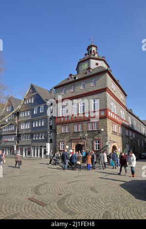 Historisches Rathaus erbaut 1590 auf dem Marktplatz in Herborn, Hessen, Deutschland Stockfoto