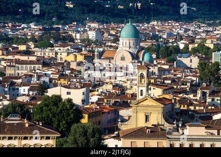 Blick von oben auf die große Synagoge von Florenz (Sinagoga e Museo Ebraico).Synagoge im historischen Zentrum von Florenz. Es ist die größte Synagoge in Stockfoto