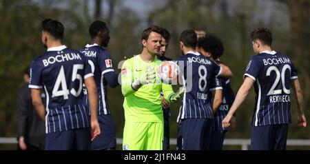 Bochum, Deutschland. 25. Mär, 2022. firo : 25.. März 2022, Fuvuball, 1. Bundesliga, Saison 2021/2022, Testspiel, VfL Bochum - Heracles Almelo Team, Bochumer Mannschaft mit Manuel RIEMANN/dpa/Alamy Live News Stockfoto