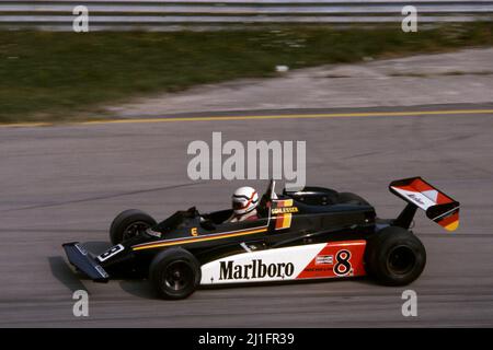 Jean Louis Schlesser (FRA) Maurer MM82 BMW Stockfoto