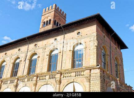 Piazza Maggiore in der historischen Altstadt von Bologna - Emilia-Romagna - Italien. 5. vom März 2022 Stockfoto