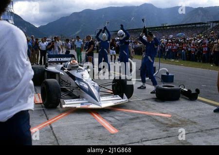 Nelson Piquet (BRA) Brabham BT52 BMW 1. Position während des Boxenstopps Stockfoto