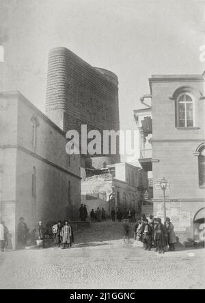 Foto aus dem 19.. Jahrhundert von Baku. Leuchtturm (alter Maiden-Turm, ein 12.-Jahrhundert-Denkmal in der Altstadt, Baku, Aserbaidschan.). Russisches Reich. 1890-1900 Stockfoto