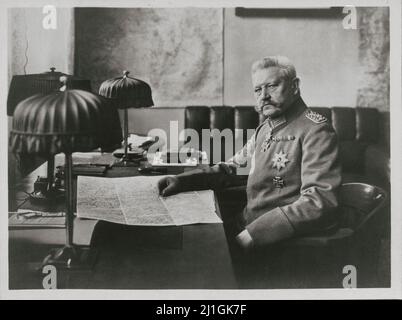 Porträt von Paul von Hindenburg. 1917 Paul Ludwig Hans Anton von Beneckendorff und von Hindenburg (1847 – 1934) war ein deutscher General und Staatsmann Stockfoto