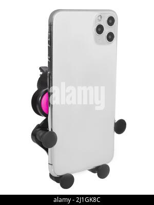 Autohalterung für ein Telefon mit einem Telefon, das auf weißem Hintergrund isoliert ist Stockfoto