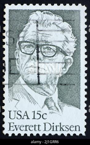 VEREINIGTE STAATEN VON AMERIKA - UM 1981: Eine in den USA gedruckte Briefmarke zeigt Everett Dirksen, Senatsminderheitsführer, 1960 – 1969, um 1981 Stockfoto