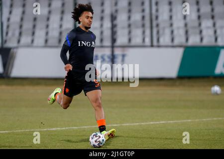 Sofia, Bulgarien. 25. März 2022. SOFIA, BULGARIEN - 25. MÄRZ: Joshua Zirkzee aus den Niederlanden U23 während des EM 2023 Qualifikationsspiel zwischen Bulgarien U23 und den Niederlanden U23 im Slavia Stadion am 25. März 2022 in Sofia, Bulgarien (Foto von Nikola Krstic/Orange Picics) Credit: Orange Pics BV/Alamy Live News Stockfoto