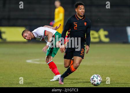 Sofia, Bulgarien. 25. März 2022. SOFIA, BULGARIEN - 25. MÄRZ: Milan van Ewijk aus den Niederlanden U23 während des EM 2023 Qualifikationsspiel zwischen Bulgarien U23 und den Niederlanden U23 im Slavia Stadion am 25. März 2022 in Sofia, Bulgarien (Foto von Nikola Krstic/Orange Picics) Credit: Orange Pics BV/Alamy Live News Stockfoto