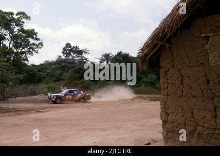 Eugene Salim (CI) Clement Konan (CI) Mitsubishi Lancer Turbo GRB Stockfoto