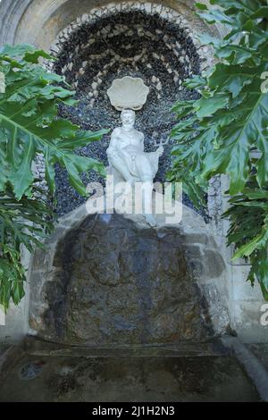 Zierbrunnen im Schlosspark in Blankenburg im Harz, Sachsen-Anhalt, Deutschland Stockfoto