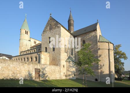 Ottonische Stiftskirche St. Cyriakus in Gernrode im Harz, Sachsen-Anhalt, Deutschland Stockfoto